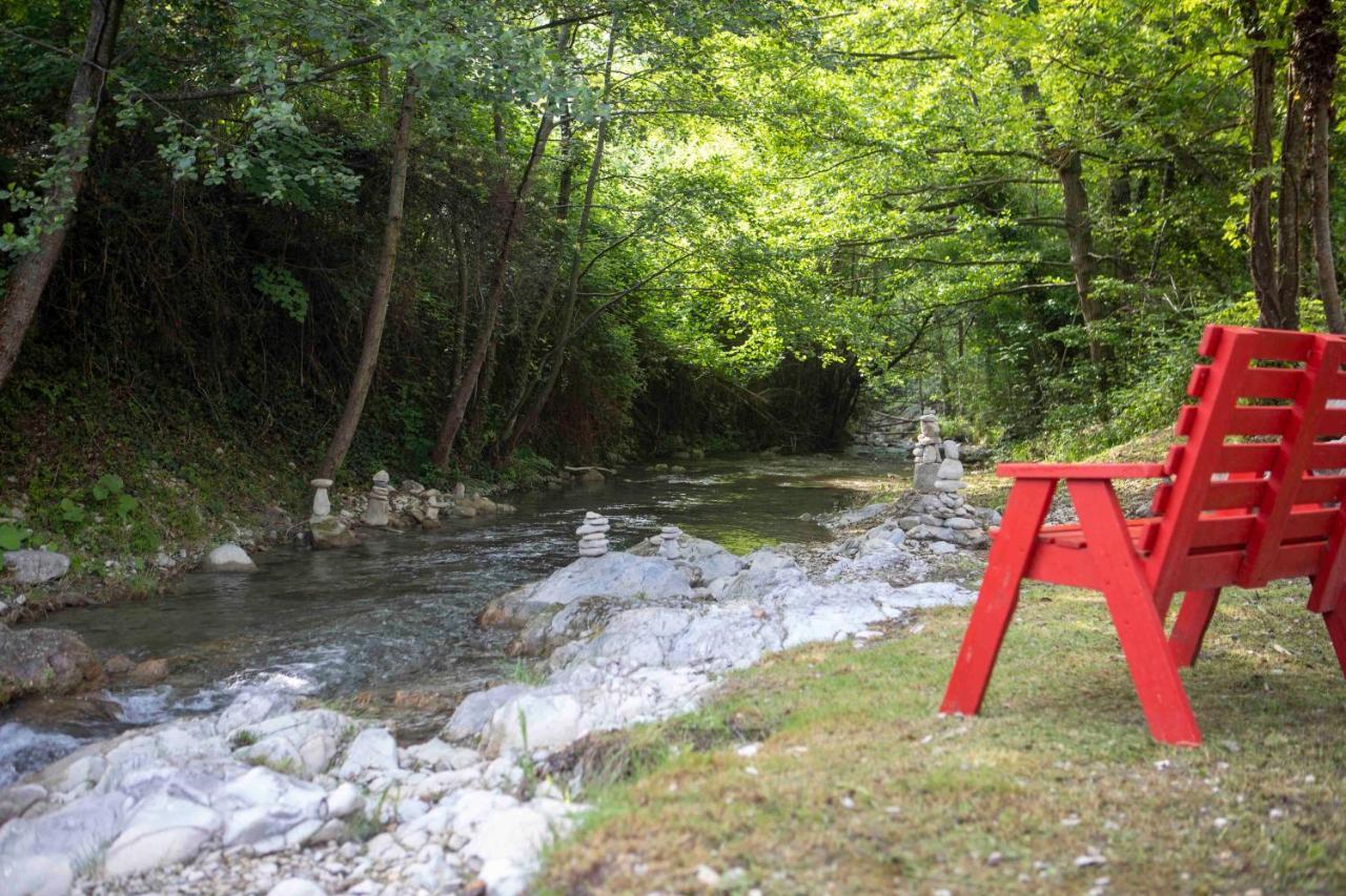 Auberge De Trente Pas Saint-Ferréol-Trente Esterno foto